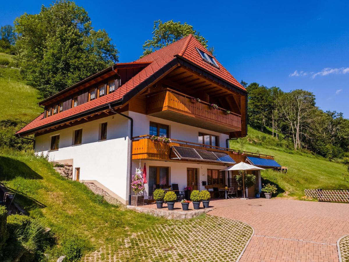 Gaestehaus Sonnhalde วีเดน ภายนอก รูปภาพ